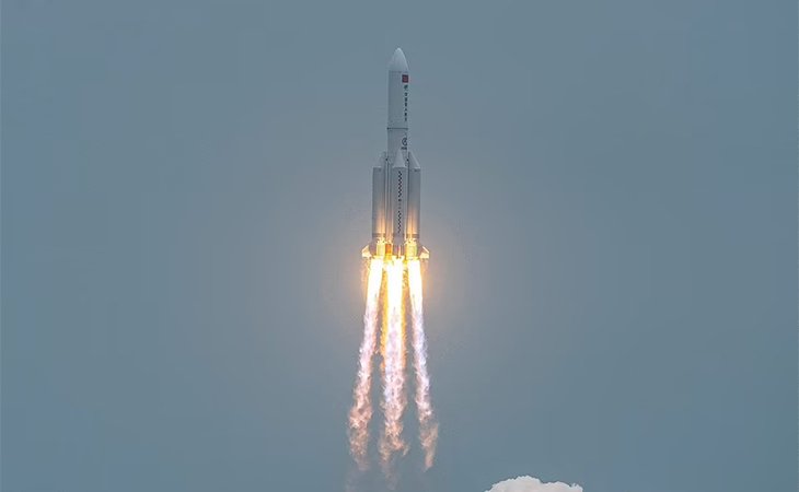 मस्कको स्पेसएक्स कम्पनीले पठाएको रकेट अन्तरिक्षमा अनियन्त्रित,चन्द्रमामा बिस्फोटको जोखिम बढ्यो