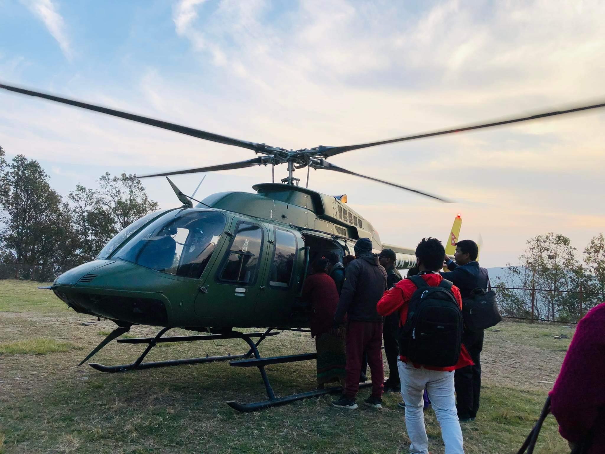 गंगाजमुना गाउँपालिकामा एक गर्भवतीको हेलिकप्टरबाट उद्धार