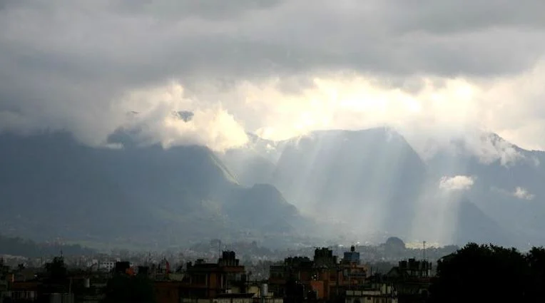 मनसुनको समयमा पनि तातो हावाको लहर फैलिनसक्ने